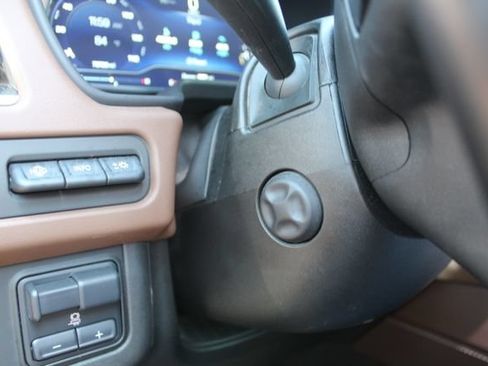 Used 2023 Chevrolet Tahoe High Country AWD/4WD image 30