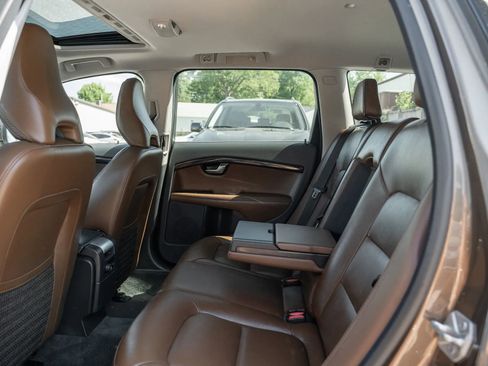 Used 2015 Volvo XC70 T6 AWD/4WD image 8