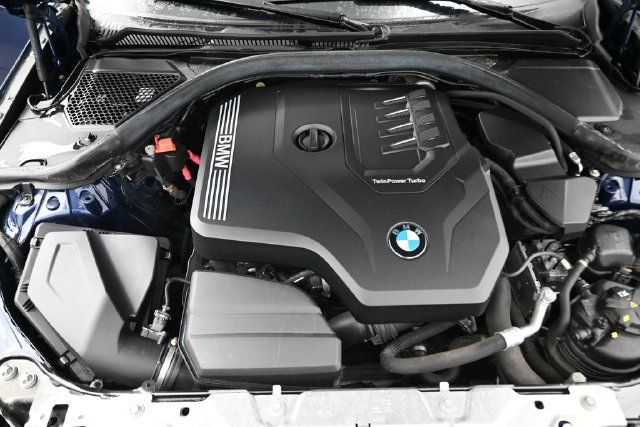 Used 2021 BMW 330i xDrive Sedan AWD/4WD image 21