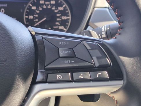 Used 2025 Nissan Altima 2.5 SR AWD/4WD image 21