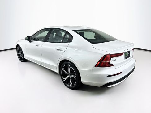 Used 2024 Volvo S60 B5 Plus FWD image 5