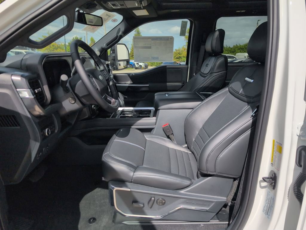 New 2026 Ford F350 Platinum w/ FX4 Off-Road Package AWD/4WD image 3
