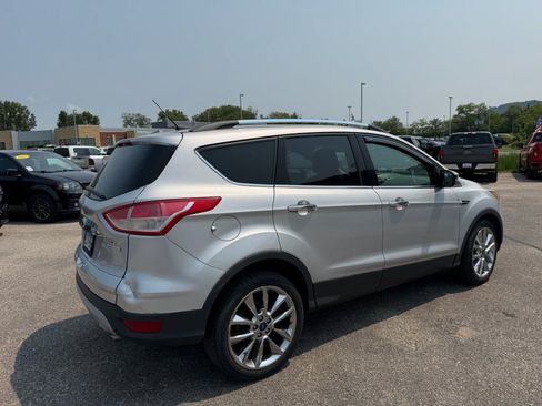 Used 2015 Ford Escape SE w/ SE Chrome Package FWD image 3