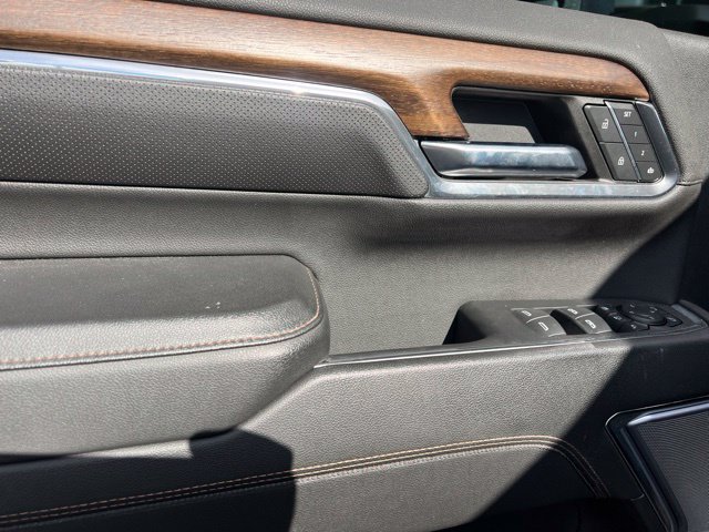 Used 2024 Chevrolet Silverado 2500 High Country w/ High Country Premium Package AWD/4WD image 22