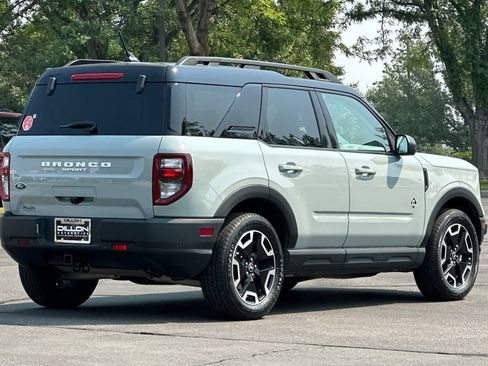 Used 2022 Ford Bronco Sport Outer Banks w/ Tech Package AWD/4WD image 4