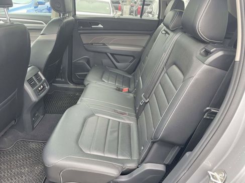 Used 2022 Volkswagen Atlas SEL Premium image 23