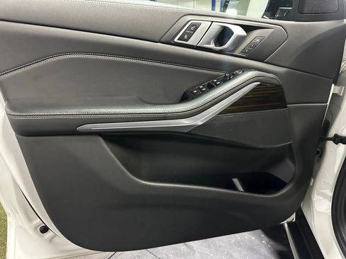Used 2020 BMW X5 xDrive40i w/ Premium Package AWD/4WD image 12