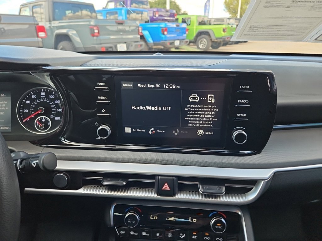 Used 2021 Kia K5 LXS FWD image 31