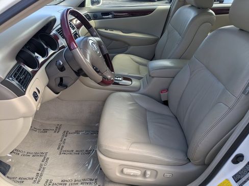 Used 2004 Lexus ES 330 FWD image 16