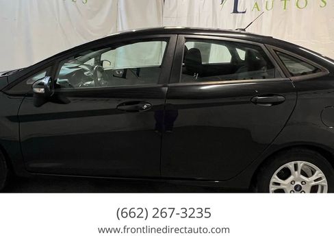 Used 2014 Ford Fiesta SE image 4