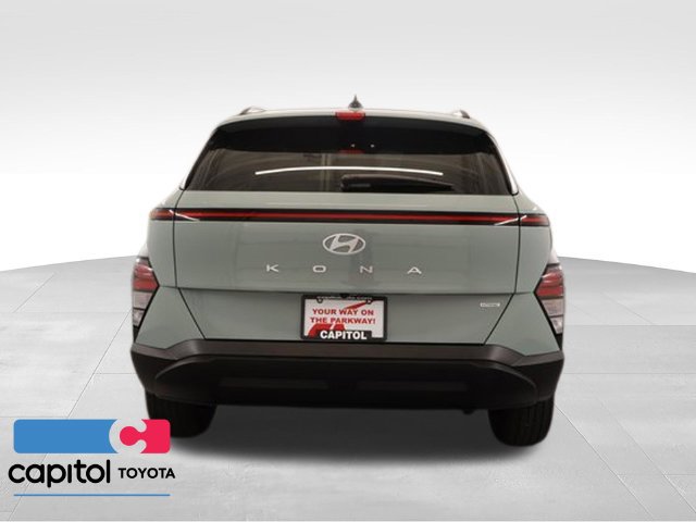 Used 2025 Hyundai Kona SEL AWD/4WD image 3