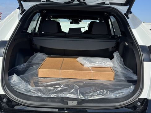 New 2025 Toyota RAV4 SE image 9