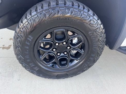 Used 2023 Chevrolet Silverado 1500 ZR2 w/ ZR2 Bison Edition image 8