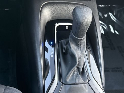 Used 2024 Toyota Corolla LE image 21