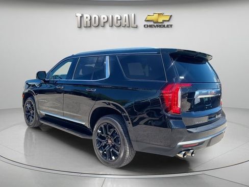 Used 2023 GMC Yukon Denali AWD/4WD image 3
