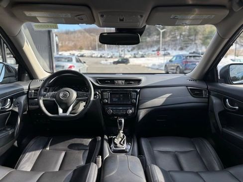 Used 2020 Nissan Rogue SL w/ Premium Package image 27