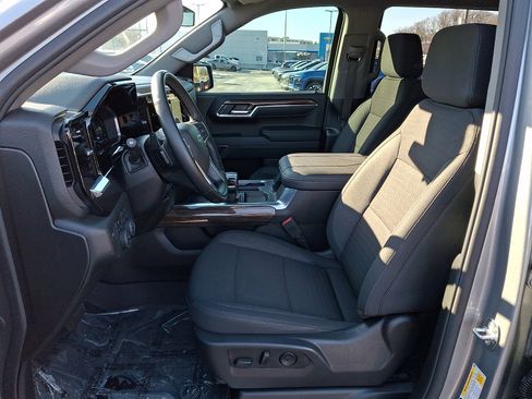 Certified 2024 Chevrolet Silverado 1500 RST w/ Convenience Package II image 14