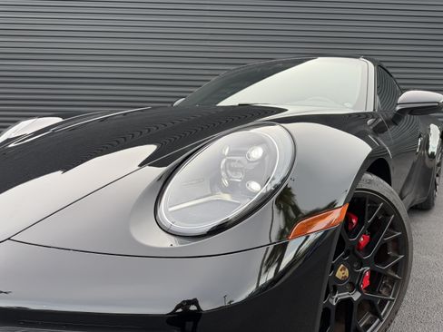 Certified 2023 Porsche 911 Carrera S RWD image 11