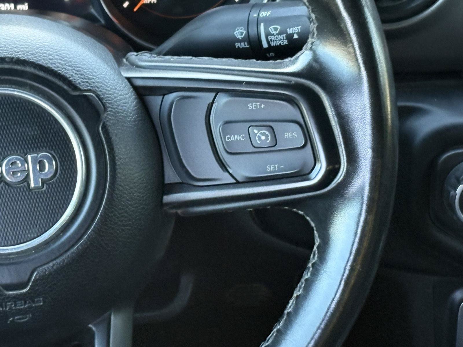 Used 2021 Jeep Gladiator Sport AWD/4WD image 9