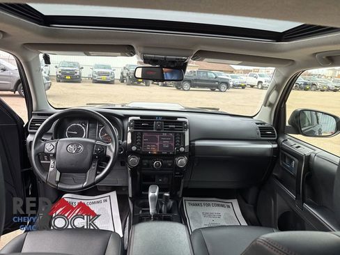 Used 2021 Toyota 4Runner TRD Off-Road Premium w/ Moonroof Package AWD/4WD image 28