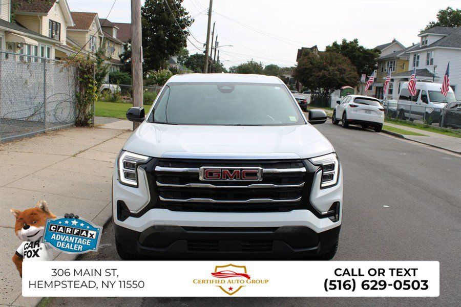 Used 2026 GMC Terrain Elevation FWD image 2