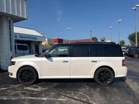 Used 2018 Ford Flex Limited w/ Equipment Group 301A AWD/4WD image 3