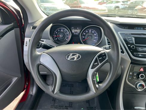 Used 2016 Hyundai Elantra SE image 33