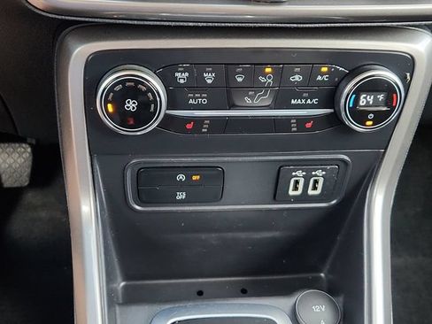 Used 2019 Ford EcoSport SE FWD image 40