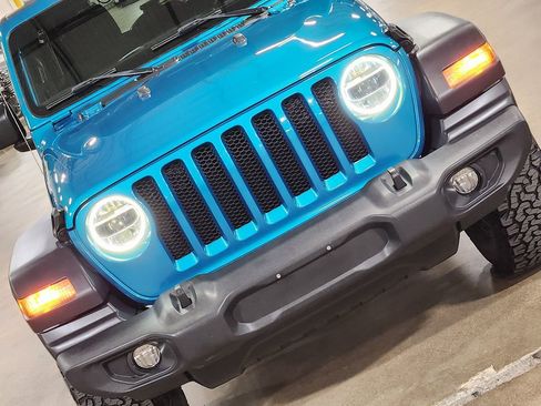 Used 2020 Jeep Wrangler Unlimited Sport S AWD/4WD image 19
