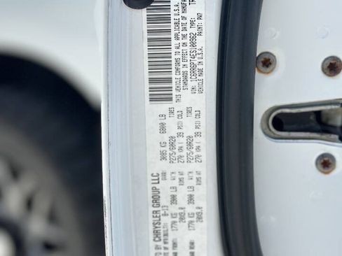 Used 2014 RAM 1500 Limited RWD image 37