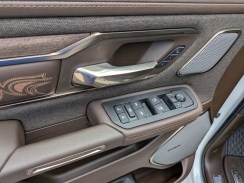 New 2025 RAM 1500 Limited image 15