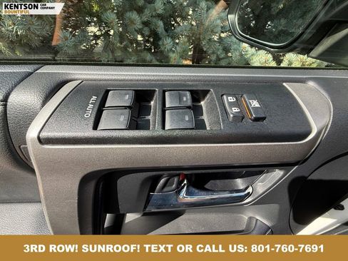 Used 2024 Toyota 4Runner SR5 Premium w/ Moonroof Package AWD/4WD image 22