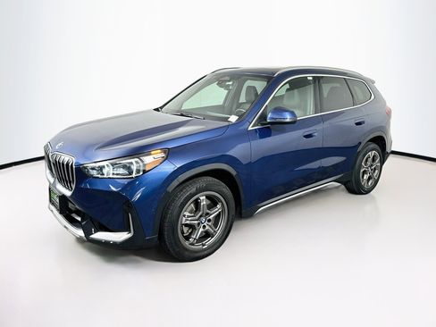 Used 2025 BMW X1 xDrive28i AWD/4WD image 3