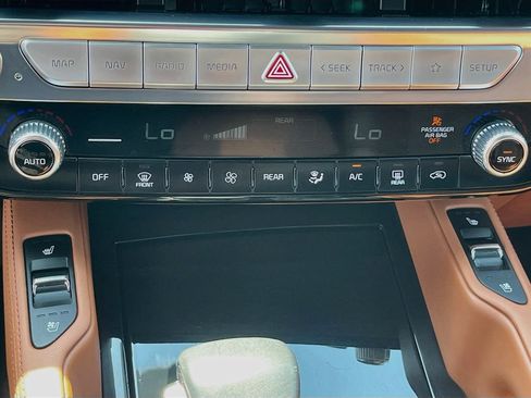Used 2025 Kia Telluride SX Prestige X-Line AWD/4WD image 16