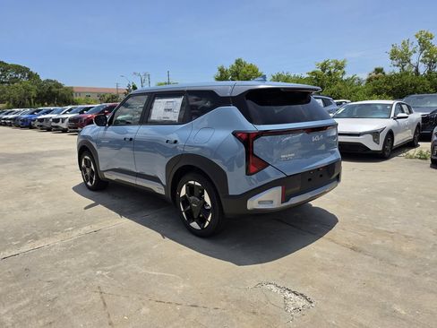 New 2027 Kia Seltos EX FWD image 6