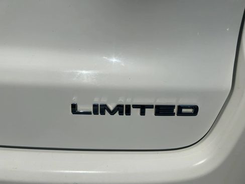 Used 2021 Jeep Compass Limited AWD/4WD image 19