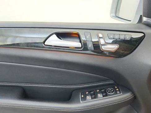 Used 2018 Mercedes-Benz GLE 350 4MATIC image 28