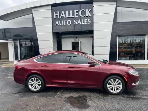 Used 2016 Chrysler 200 Limited w/ Comfort Group image 1
