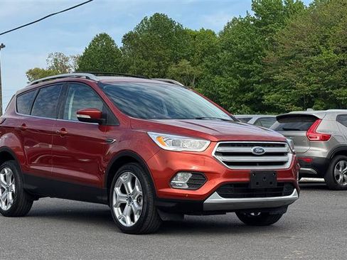 Used 2019 Ford Escape Titanium image 6