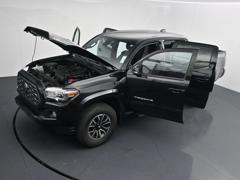 Used 2023 Toyota Tacoma TRD Sport AWD/4WD image 26