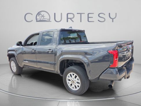 Certified 2026 Toyota Tacoma SR5 AWD/4WD image 3