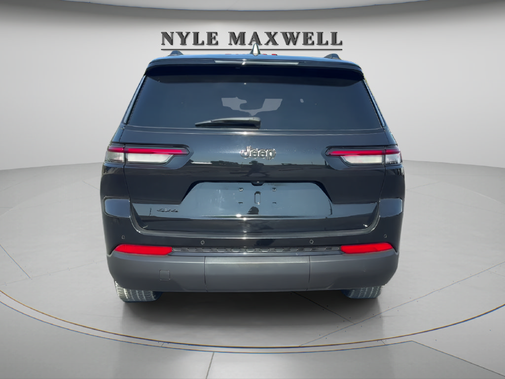 Used 2023 Jeep Grand Cherokee L Laredo AWD/4WD image 6