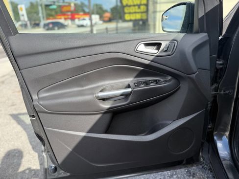 Used 2016 Ford Escape SE w/ SE Leather Comfort Package image 11