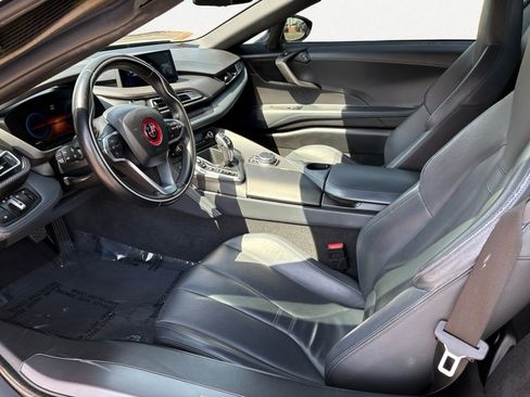 Used 2019 BMW i8 Roadster image 7
