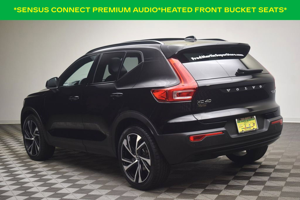 Used 2021 Volvo XC40 T5 R-Design w/ Climate Package AWD/4WD image 4