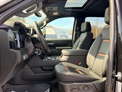 Used 2025 GMC Sierra 2500 AT4 w/ AT4 Premium Plus Package image 12