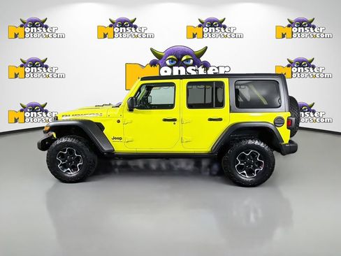 Used 2023 Jeep Wrangler Unlimited Rubicon w/ Cold Weather Group AWD/4WD image 8