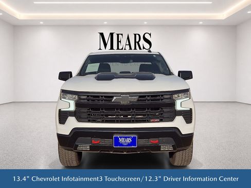 Used 2025 Chevrolet Silverado 1500 LT Trail Boss w/ LPO, Dark Essentials Package AWD/4WD image 9