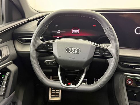 New 2025 Audi SQ5 Premium Plus image 17
