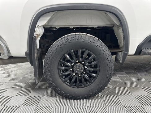 Used 2022 Chevrolet Silverado 3500 W/T image 8